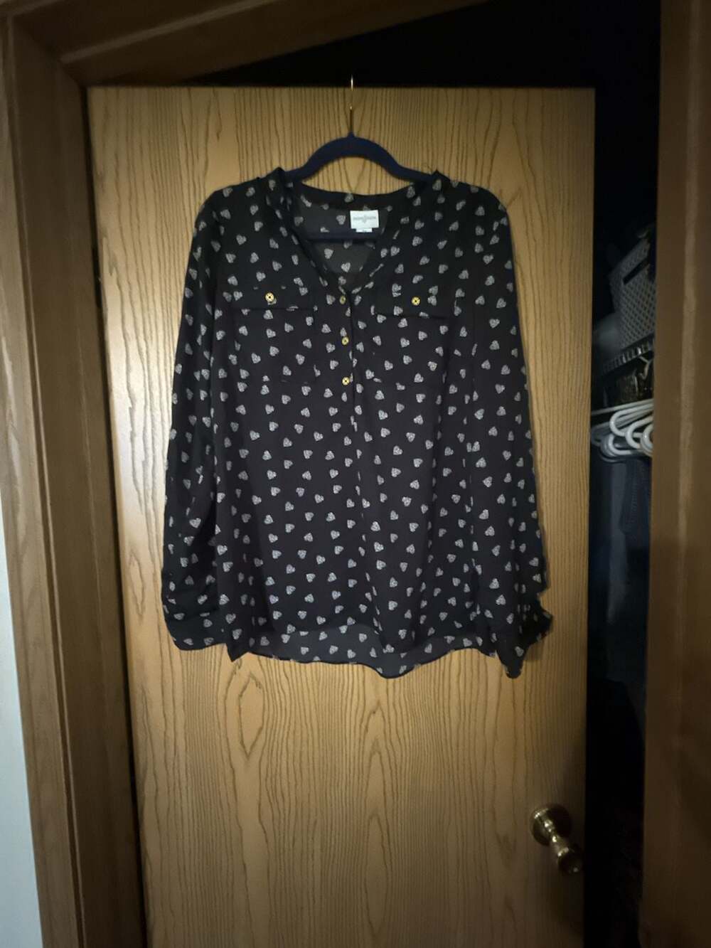 Jaclyn Smith Heart Print Button Down Shirt Size S/P